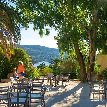 Apartment Domaine De La Pinede Pramousquier Le Lavandou