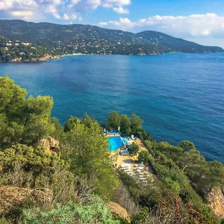 Domaine De La Pinede Pramousquier 르 라방두