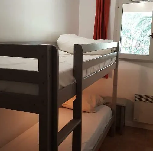 Апартаменты Domaine De La Pinede Pramousquier